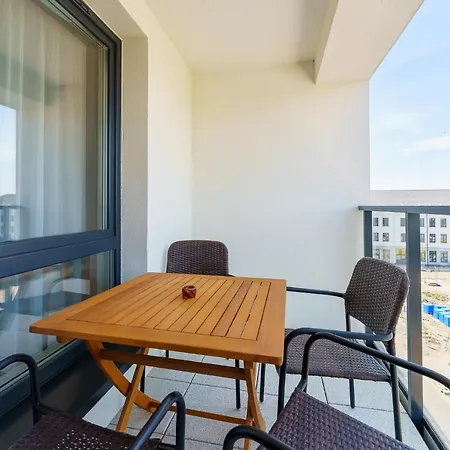 Rent Like Home - Bel Mare 402E